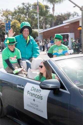 9 b 1 Mayor Freancois Hermosa Beach 2025 St. Patrick_s Day Parade, 03.15.25-5859